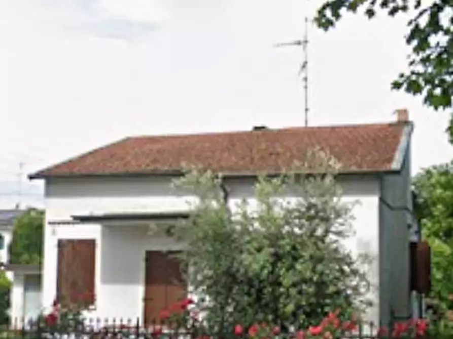 Immagine 17 di Casa indipendente in vendita  in Viale Filippo Turati a Reggiolo