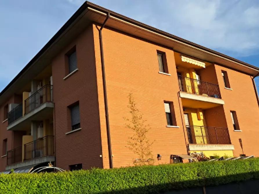 Immagine 2 di Ufficio in vendita  in Via Achille Grimaldi a Reggio Nell'emilia