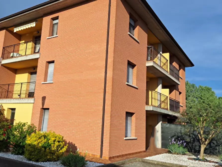 Immagine 5 di Ufficio in vendita  in Via Achille Grimaldi a Reggio Nell'emilia