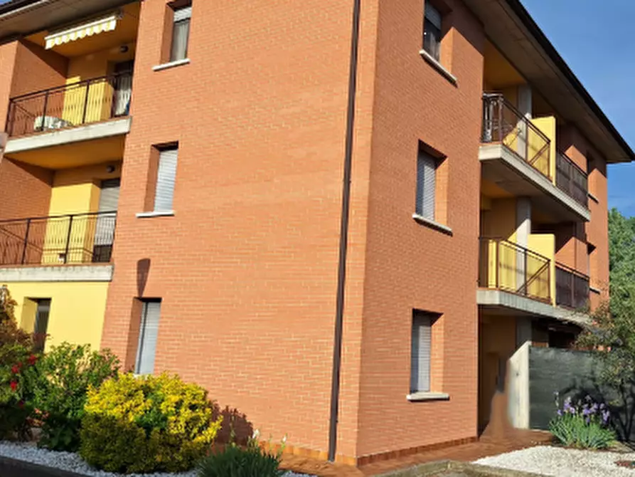 Immagine 6 di Ufficio in vendita  in Via Achille Grimaldi a Reggio Nell'emilia