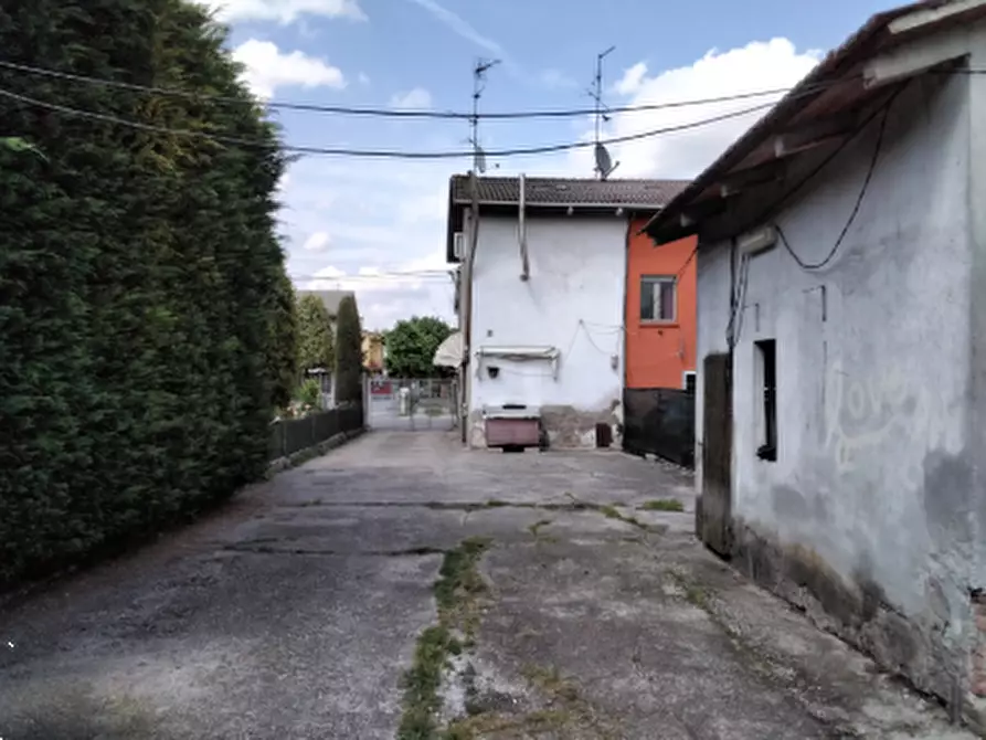 Immagine 3 di Porzione di casa in vendita  in Via Enrico Berlinguer  a Gualtieri