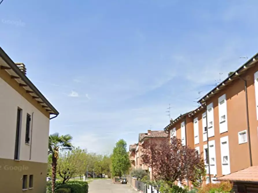 Immagine 18 di Villetta a schiera in vendita  in Via Samoggia a Reggio Nell'emilia