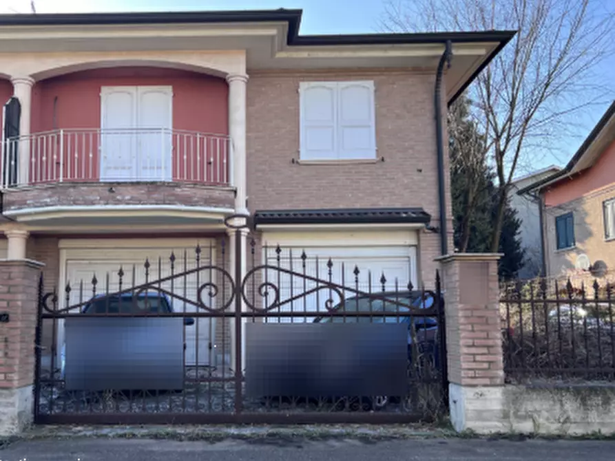 Immagine 5 di Casa indipendente in vendita  in Via Enrico Berlinguer  a Cadelbosco Di Sopra