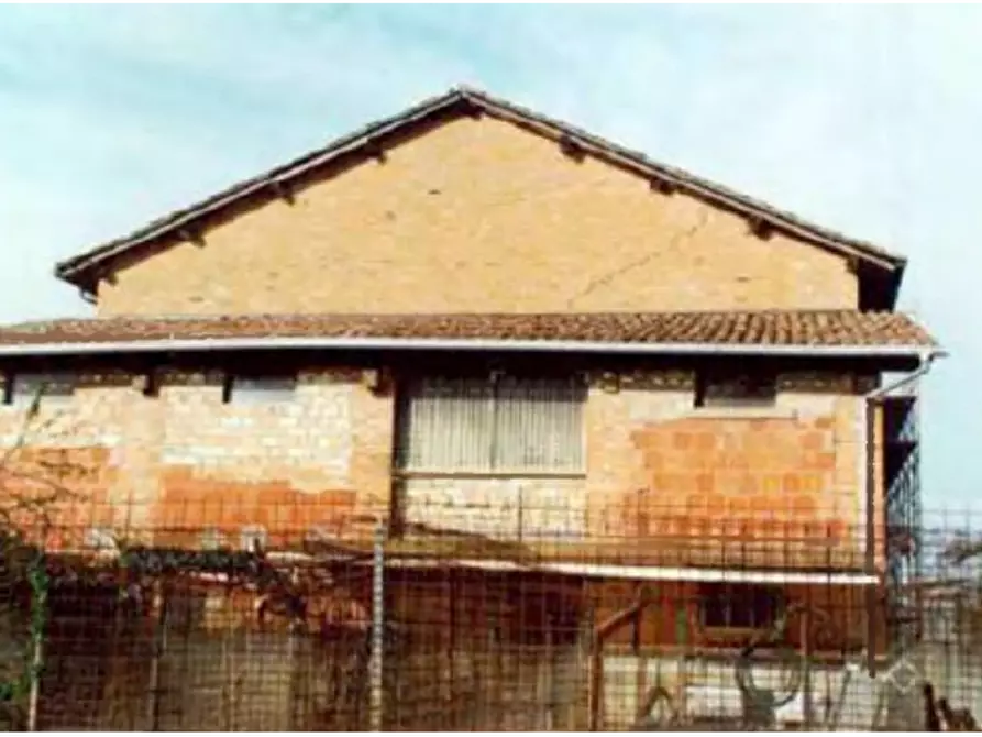 Immagine 3 di Rustico / casale in vendita  in Via R. Formentini a Reggio Nell'emilia