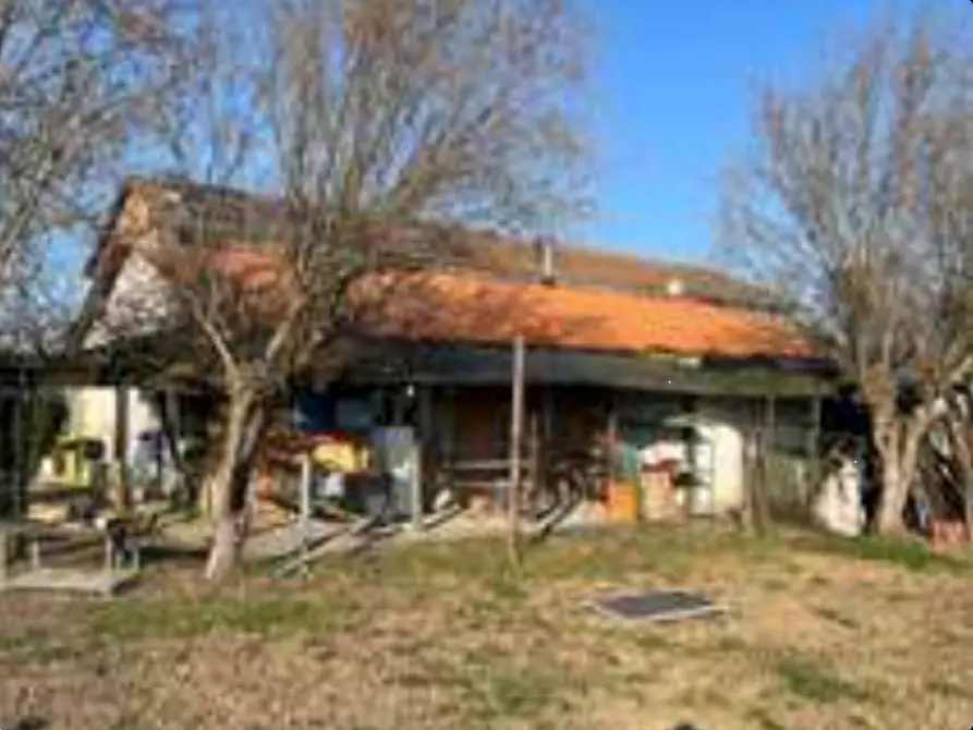 Immagine 4 di Rustico / casale in vendita  in Via R. Formentini a Reggio Nell'emilia