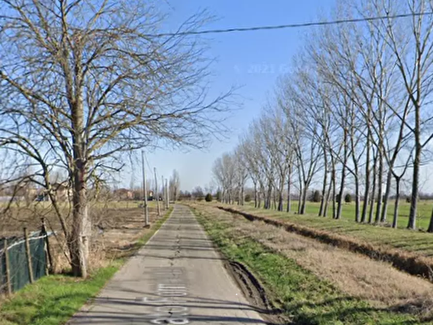 Immagine 8 di Rustico / casale in vendita  in Via R. Formentini a Reggio Nell'emilia