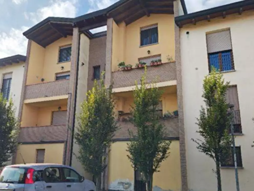 Immagine 3 di Appartamento in vendita  in Via Salimbene da Parma a Reggio Nell'emilia