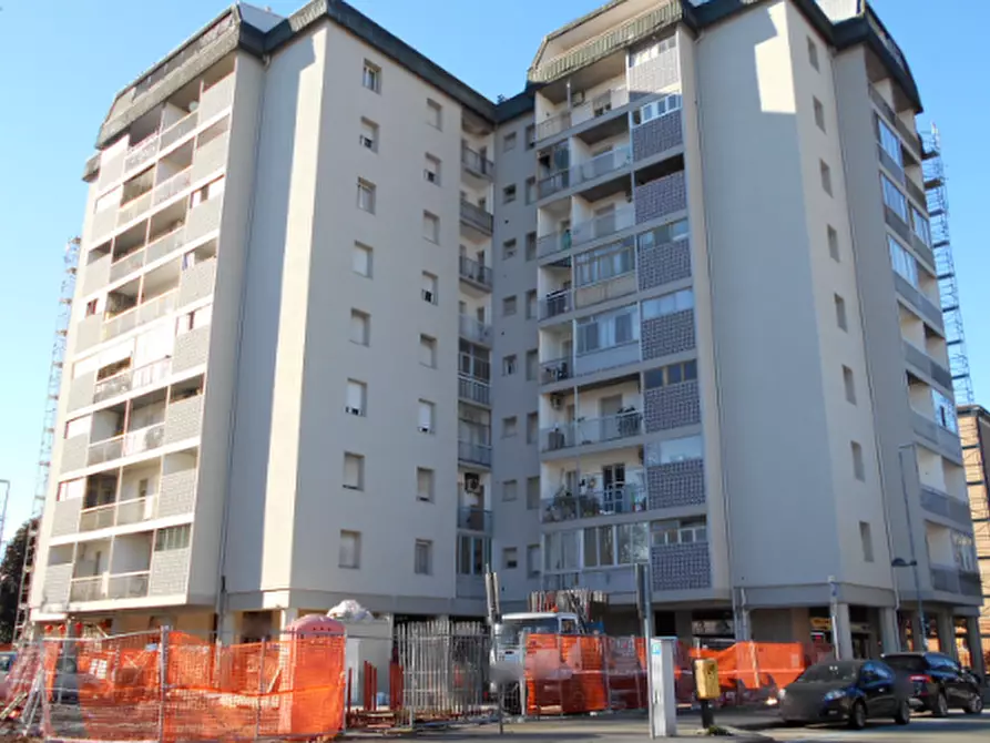 Immagine 5 di Appartamento in vendita  in Via Turri a Reggio Nell'emilia