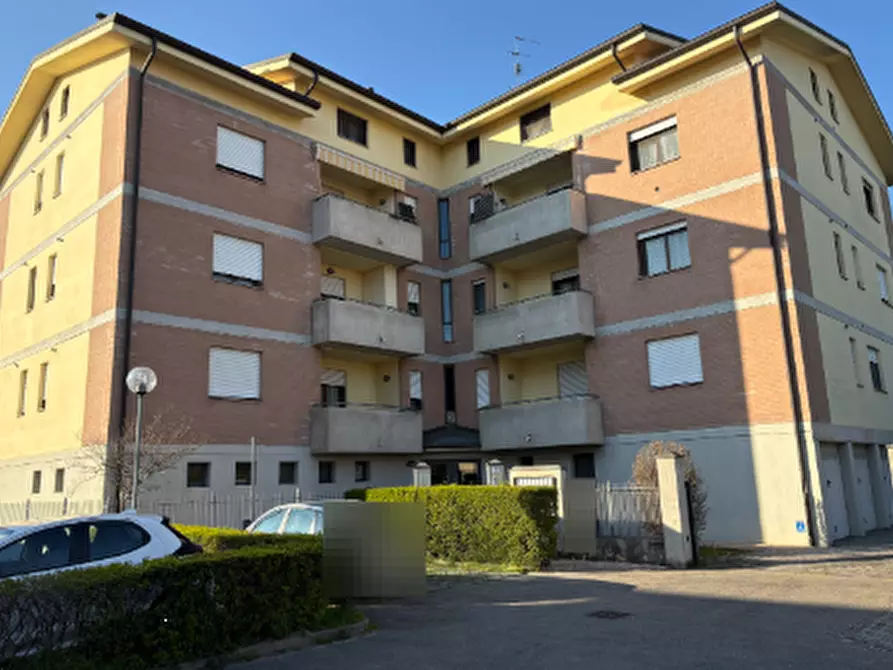 Immagine 1 di Appartamento in vendita  in Via A. Garzanti  a Reggio Nell'emilia