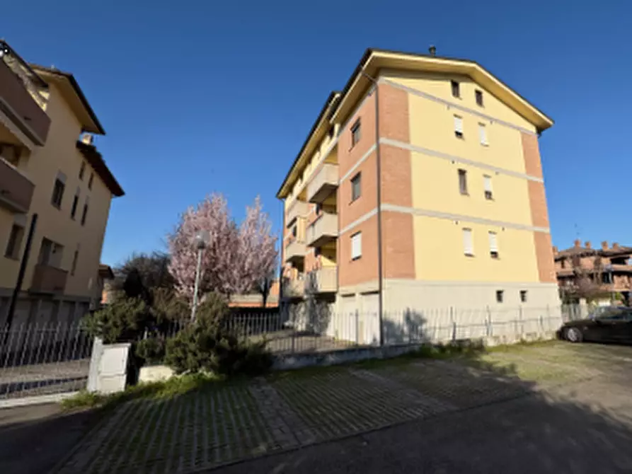 Immagine 3 di Appartamento in vendita  in Via A. Garzanti  a Reggio Nell'emilia