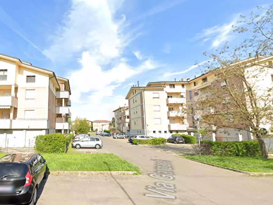 Immagine 8 di Appartamento in vendita  in Via A. Garzanti  a Reggio Nell'emilia