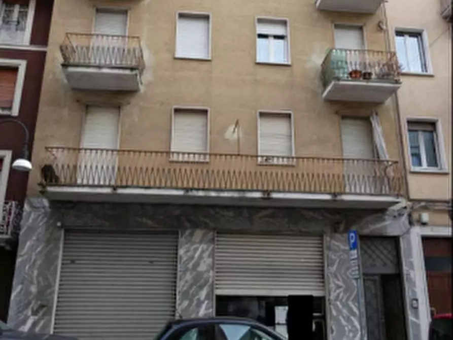 Immagine 1 di Negozio in vendita  in Via Milano a Salsomaggiore Terme