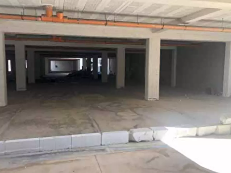 Immagine 6 di Garage in vendita  in Viale Carlo III di Borbone a San Nicola La Strada