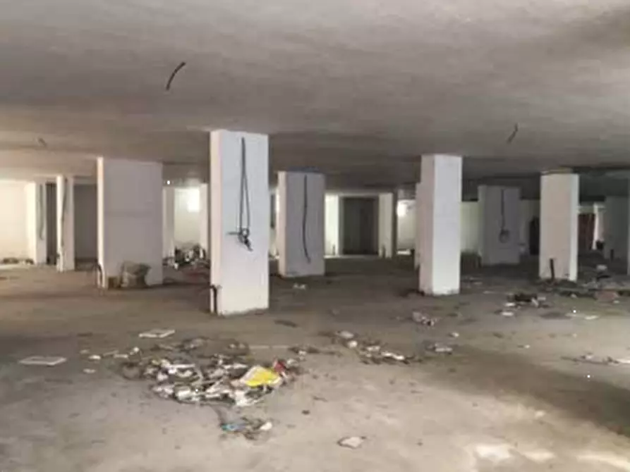 Immagine 11 di Magazzino in vendita  in Viale Carlo III di Borbone a San Nicola La Strada