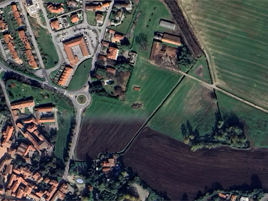 Immagine 8 di Negozio in vendita  in Via degli Alpini a Bisuschio