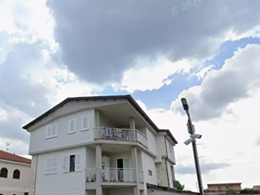 Immagine 13 di Appartamento in vendita  in Via Lago Lucrino a Trentola Ducenta