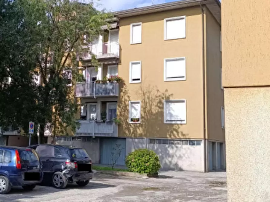 Immagine 2 di Appartamento in vendita  in Via Sant'Ambrogio a Mariano Comense