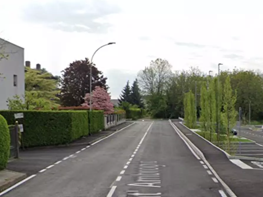 Immagine 9 di Appartamento in vendita  in Via Sant'Ambrogio a Mariano Comense