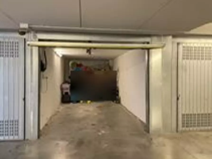 Immagine 2 di Garage in vendita  in Via Duca d'Aosta a Valdagno