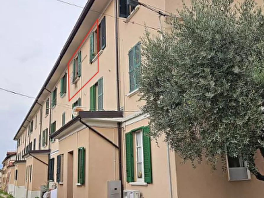 Immagine 10 di Appartamento in vendita  in Via Vittorio Veneto a Varano Borghi