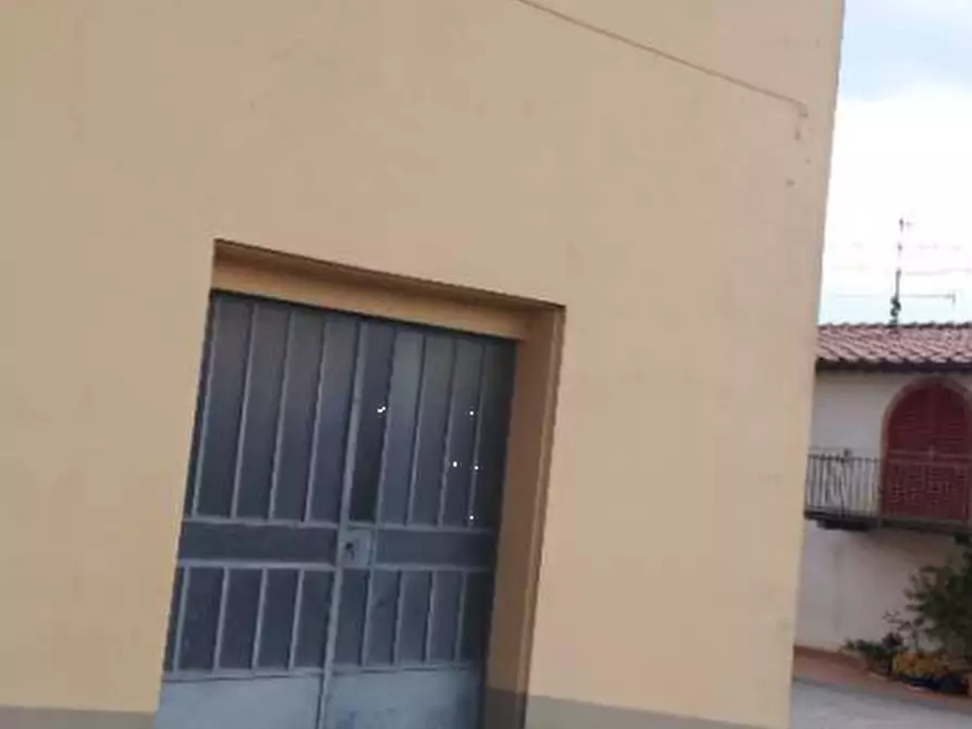 Immagine 8 di Rustico / casale in vendita  in Via Mazzini a Gambassi Terme