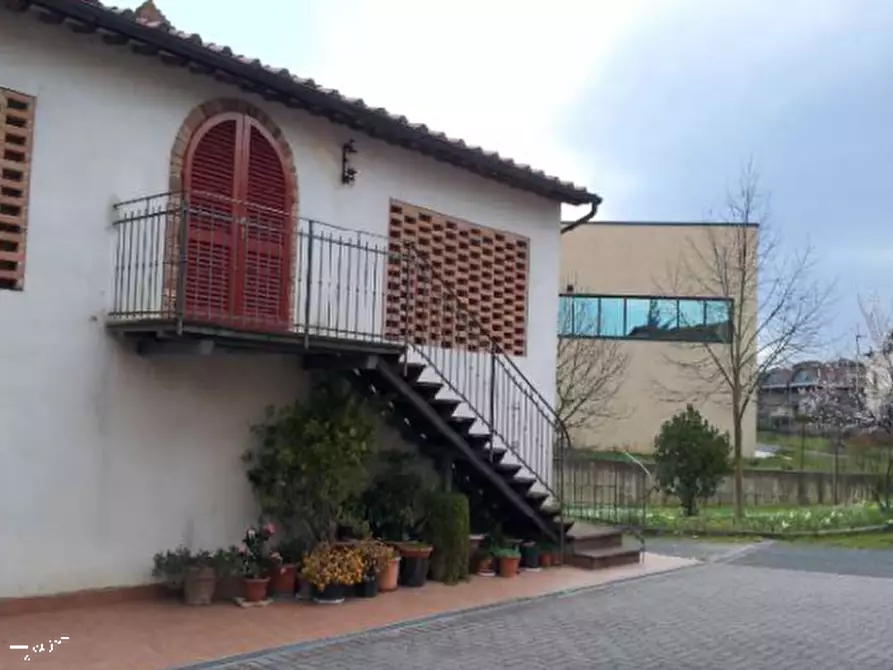 Immagine 9 di Rustico / casale in vendita  in Via Mazzini a Gambassi Terme