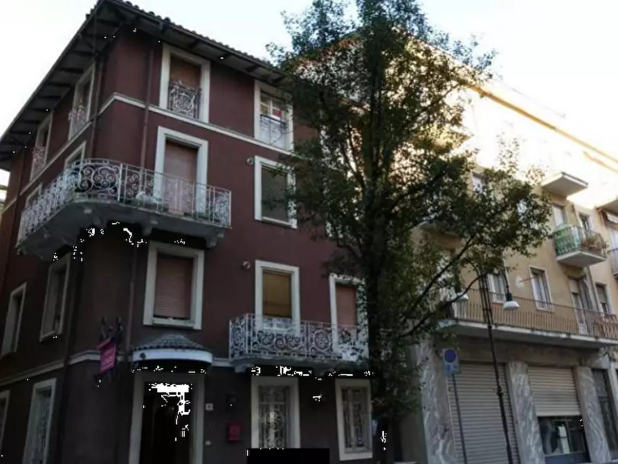 Immagine 1 di Negozio in vendita  in Via Milano a Salsomaggiore Terme
