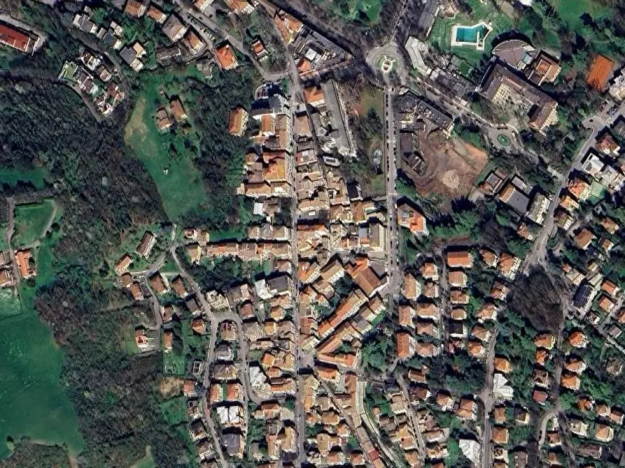 Immagine 25 di Negozio in vendita  in Via Milano a Salsomaggiore Terme