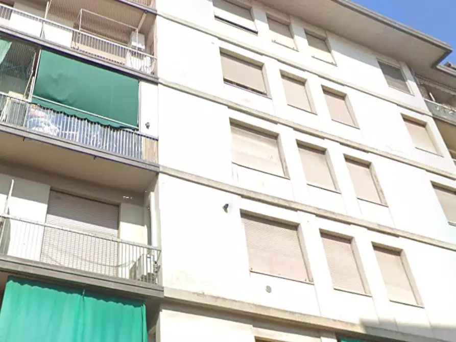 Immagine 3 di Appartamento in vendita  in Via Reginaldo Giuliani a Firenze