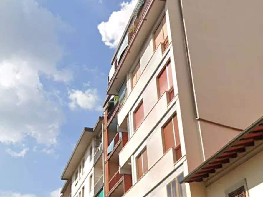 Immagine 5 di Appartamento in vendita  in Via Reginaldo Giuliani a Firenze