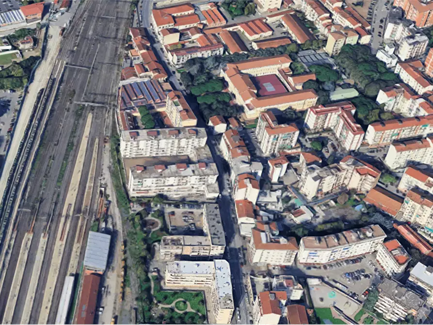 Immagine 15 di Appartamento in vendita  in Via Reginaldo Giuliani a Firenze