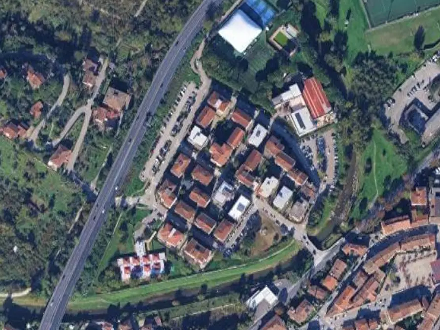 Immagine 19 di Appartamento in vendita  in Via Giuseppe di Vittorio a Impruneta