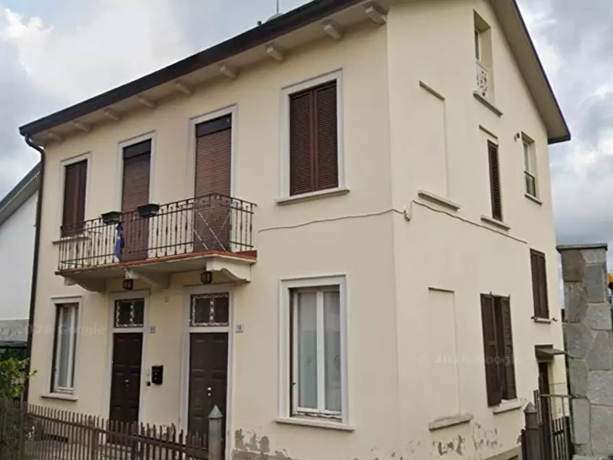 Immagine 1 di Appartamento in vendita  in Via Vignareto a Besana In Brianza