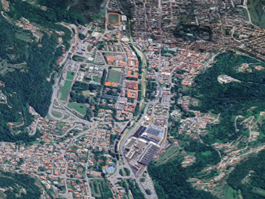 Immagine 14 di Appartamento in vendita  in Via Duca d'Aosta a Valdagno