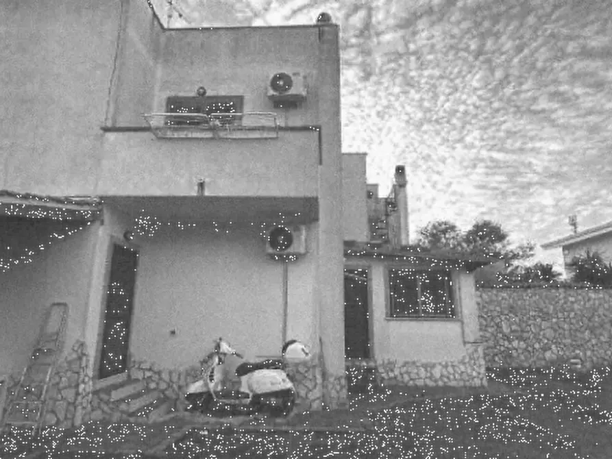 Immagine 3 di Porzione di villa in vendita  in Viale Nuova California a Ardea