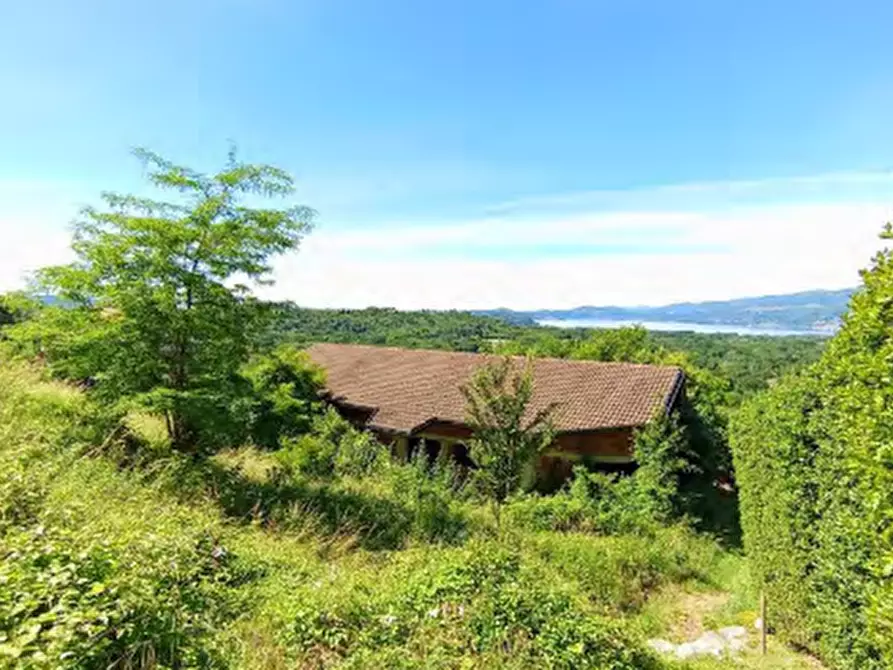 Immagine 3 di Stabile in vendita  in Via Aronne Moroni a Besozzo