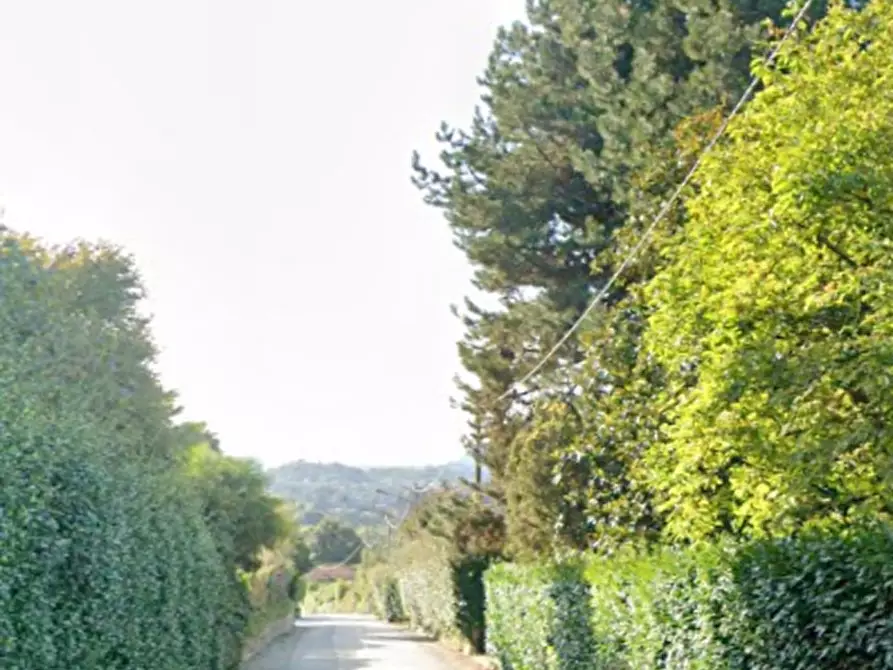 Immagine 5 di Stabile in vendita  in Via Aronne Moroni a Besozzo