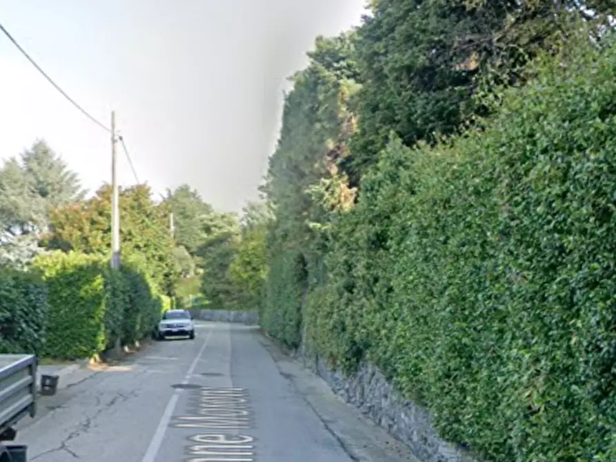 Immagine 6 di Stabile in vendita  in Via Aronne Moroni a Besozzo