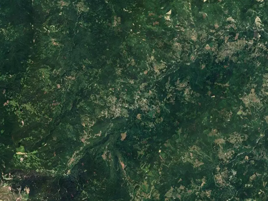 Immagine 17 di Stabile in vendita  in loc. Ponte di Lugagnano strada Vecciatica a Monchio Delle Corti