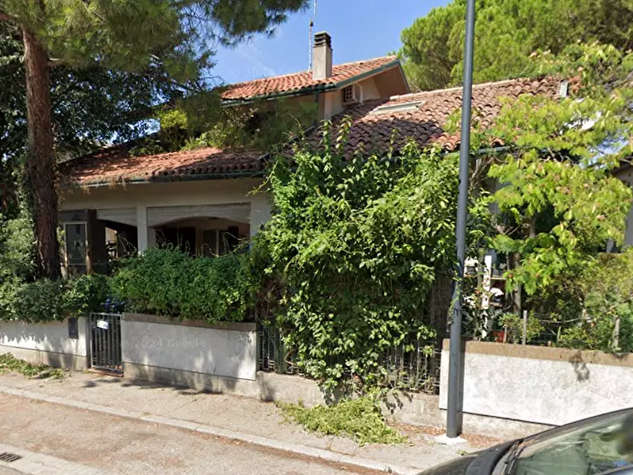 Immagine 10 di Casa indipendente in vendita  in Via Giuseppe Bovini a Ravenna