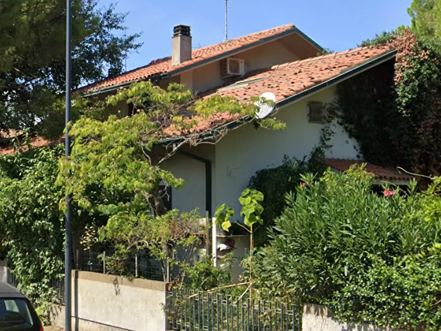 Immagine 16 di Casa indipendente in vendita  in Via Giuseppe Bovini a Ravenna