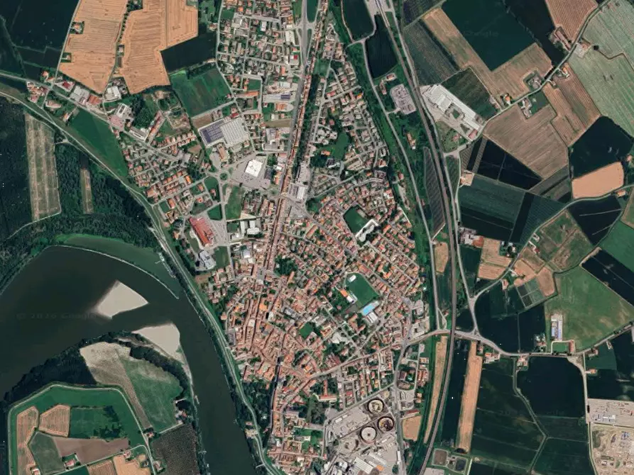 Immagine 4 di Capannone industriale in vendita  in Strada Abetone Brennero a Ostiglia