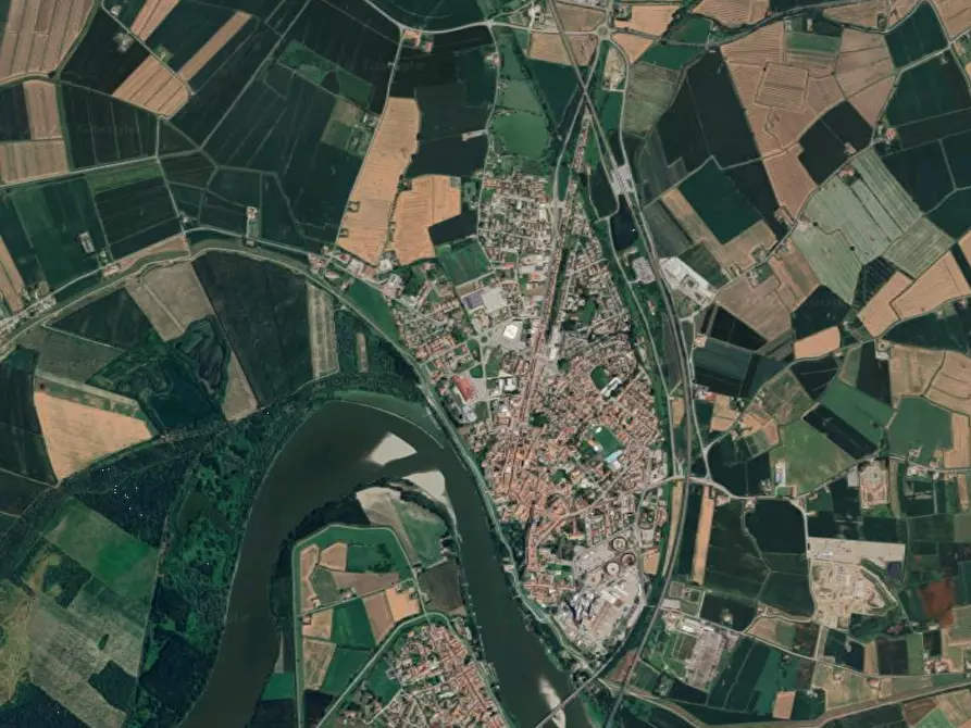 Immagine 6 di Capannone industriale in vendita  in Strada Abetone Brennero a Ostiglia