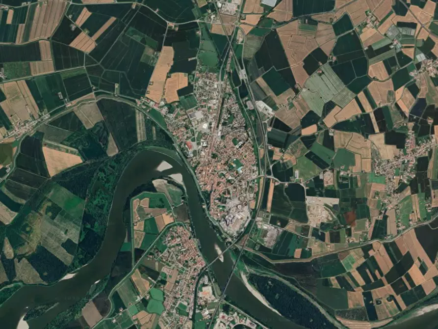 Immagine 7 di Capannone industriale in vendita  in Strada Abetone Brennero a Ostiglia