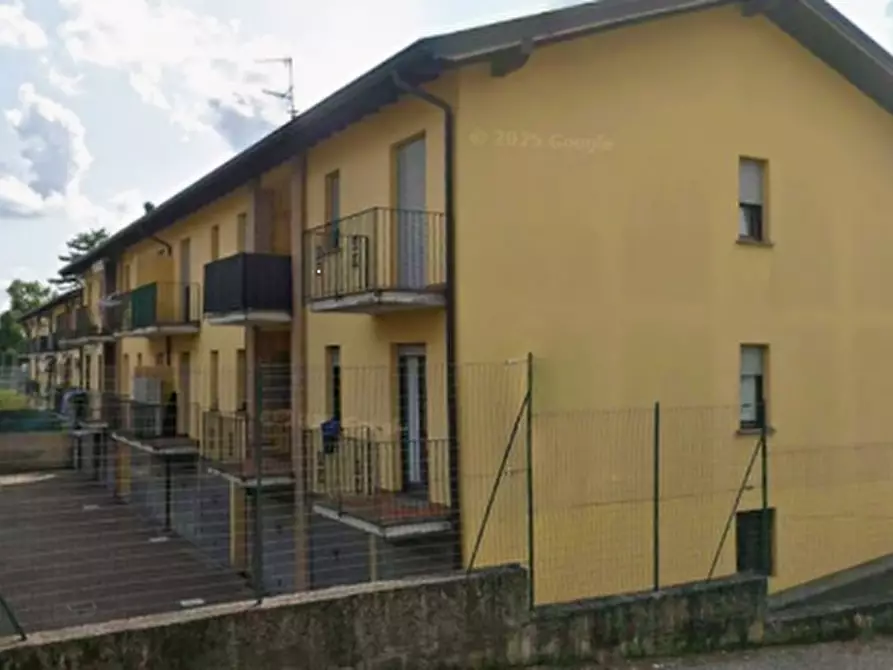 Immagine 3 di Appartamento in vendita  in Via Galliano a Carnago