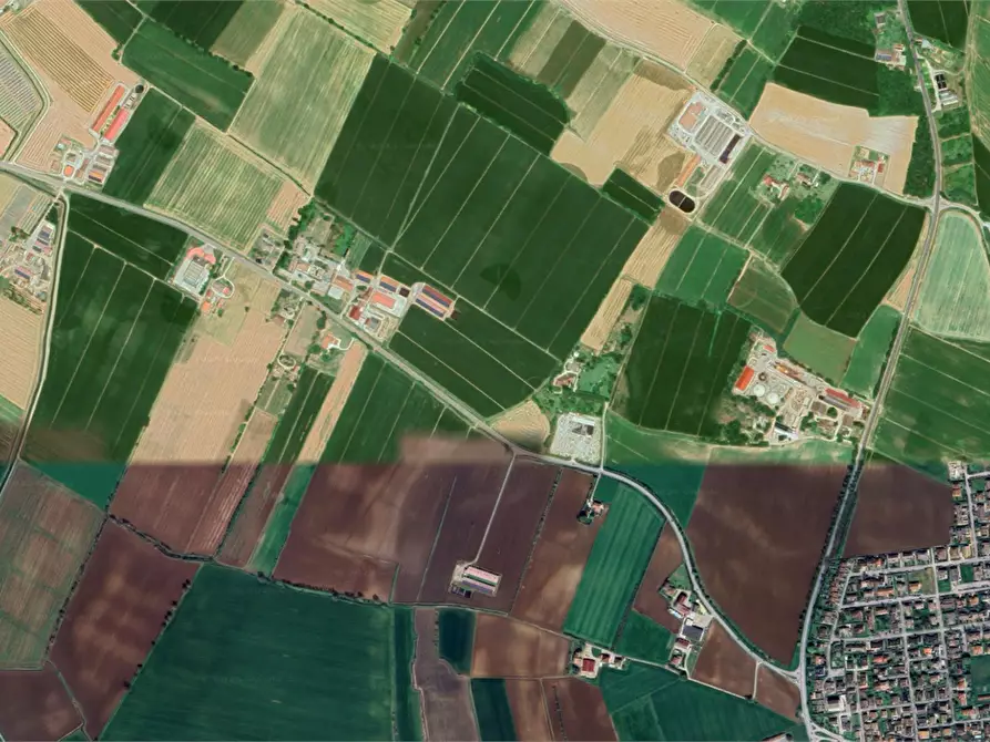 Immagine 33 di Stabile in vendita  in Strada Francesca est a Rodigo