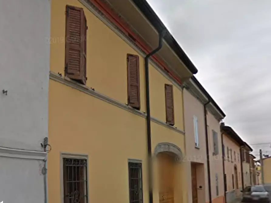 Immagine 3 di Casa indipendente in vendita  in Via Alessandro Manzoni a Bozzolo