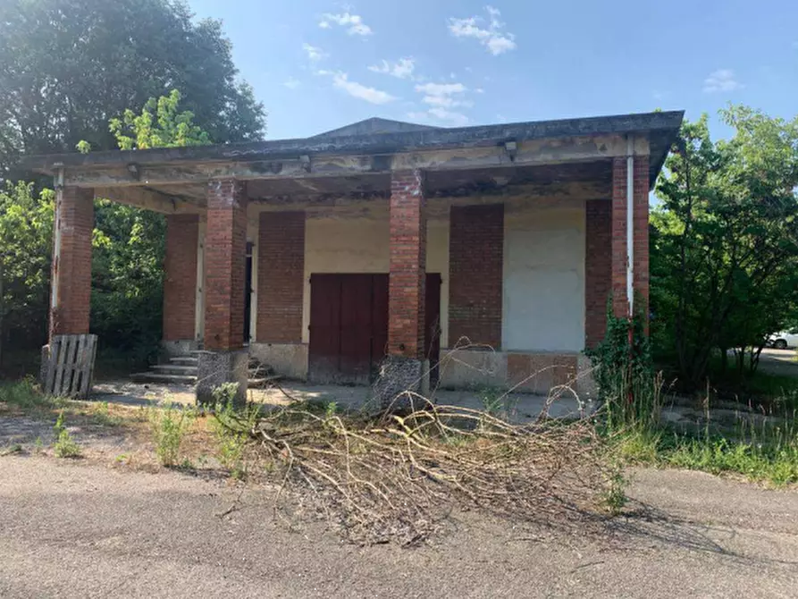 Immagine 4 di Casa bifamiliare in vendita  in Via Leopoldo Pilla a Curtatone