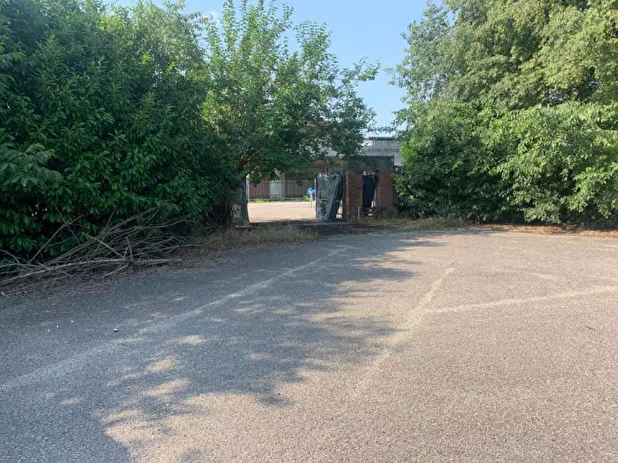 Immagine 17 di Casa bifamiliare in vendita  in Via Leopoldo Pilla a Curtatone