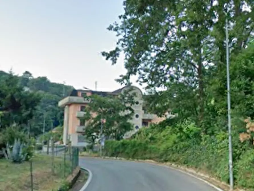 Immagine 7 di Negozio in vendita  in Via Ravone a Pratella
